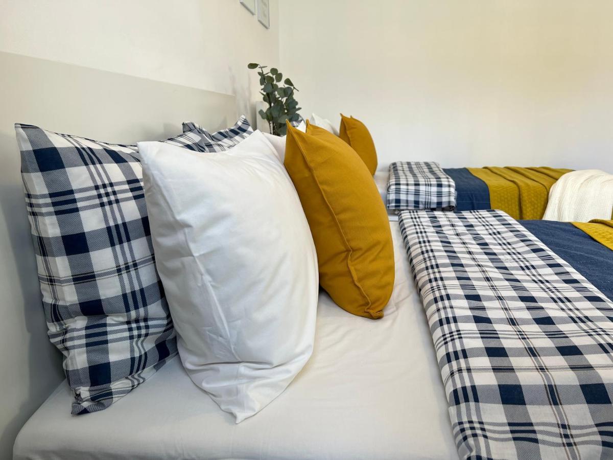 Away From Apartamento
